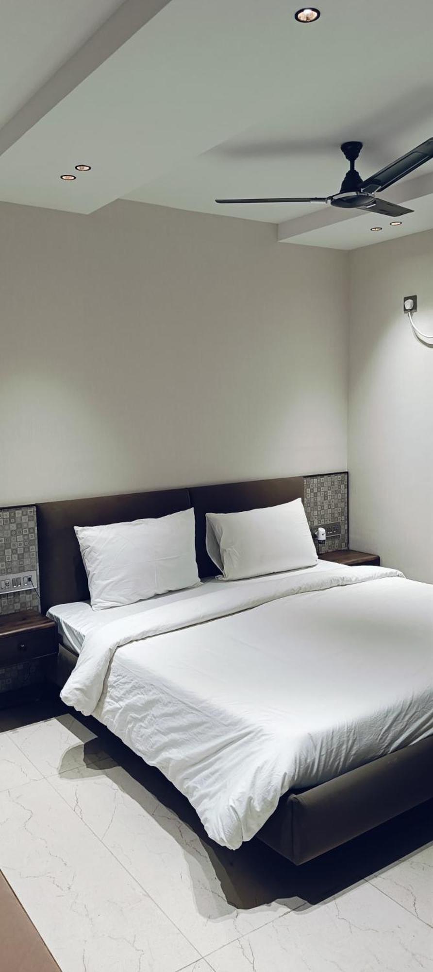 Hari Om Residency 800 Meters From Ram Mandir Ayodhya Hotel Luaran gambar