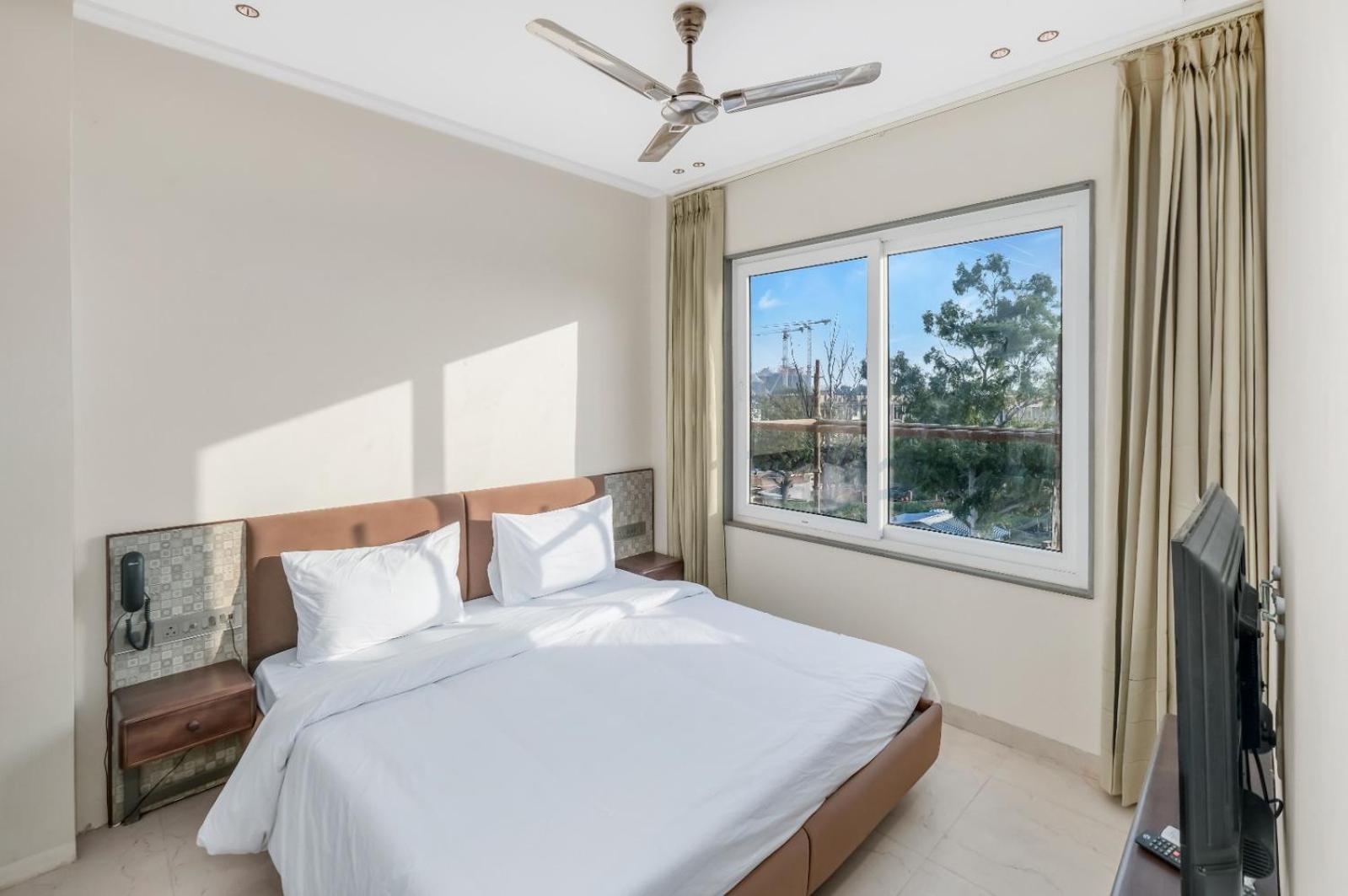 Hari Om Residency 800 Meters From Ram Mandir Ayodhya Hotel Luaran gambar