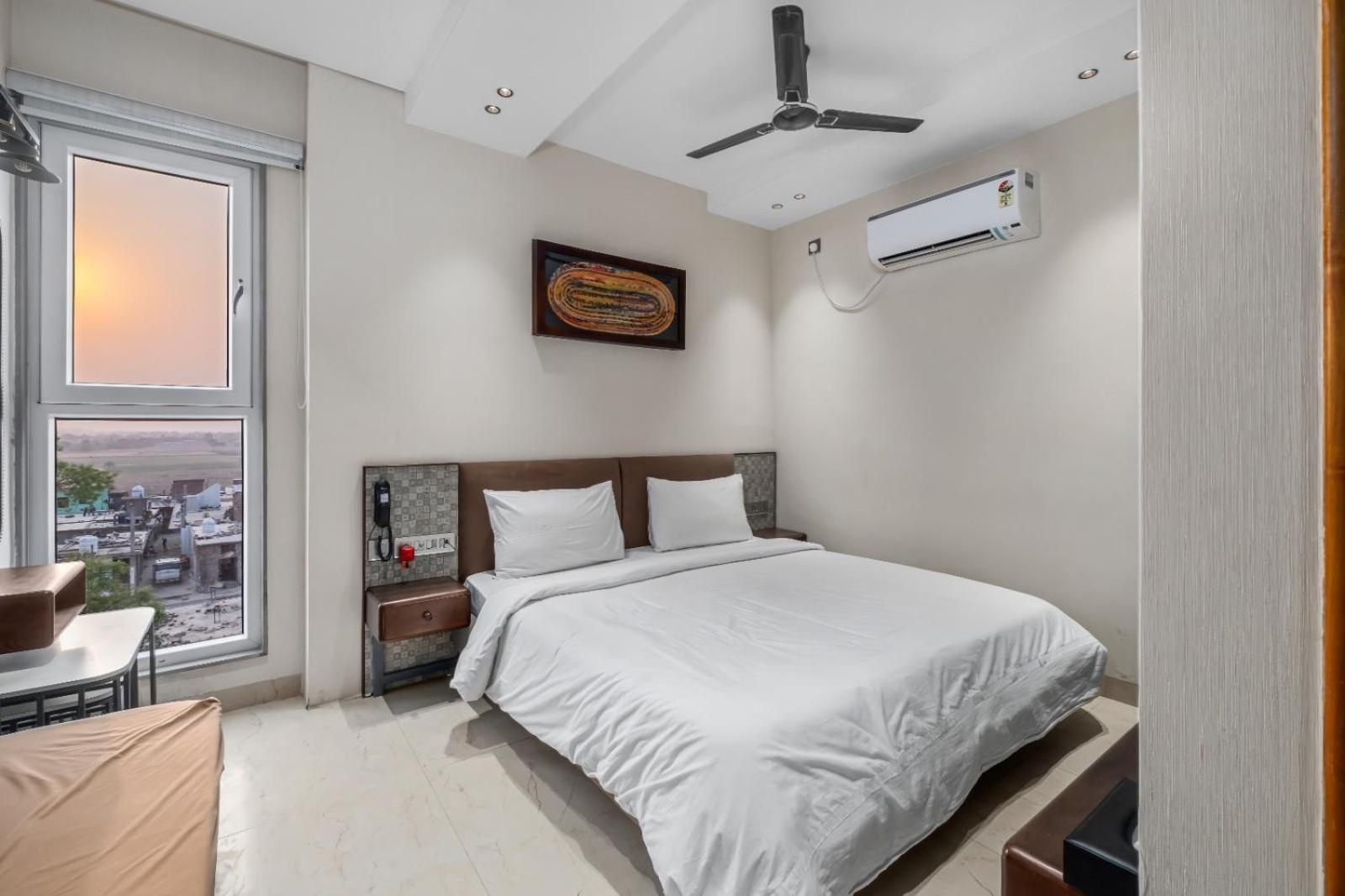 Hari Om Residency 800 Meters From Ram Mandir Ayodhya Hotel Luaran gambar
